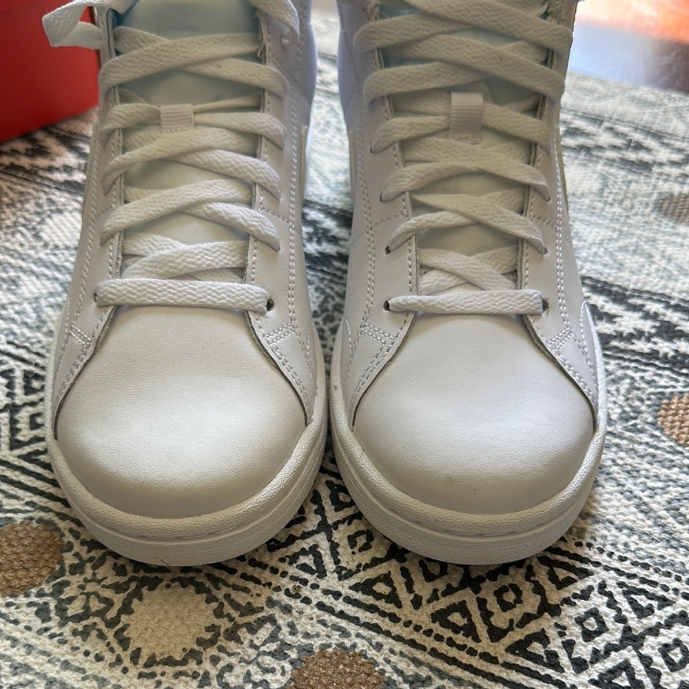NWT Nike Women’s Court Royale 2 Mid “Triple White” - Picture 6 of 8